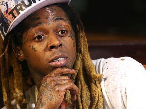 13. Rap müziğin ünlü isimlerinden Lil Wayne küçük yaştan itibaren sara hastası olduğunu, üst üste 3 kez kriz geçirdikten sonra açıklamıştı.