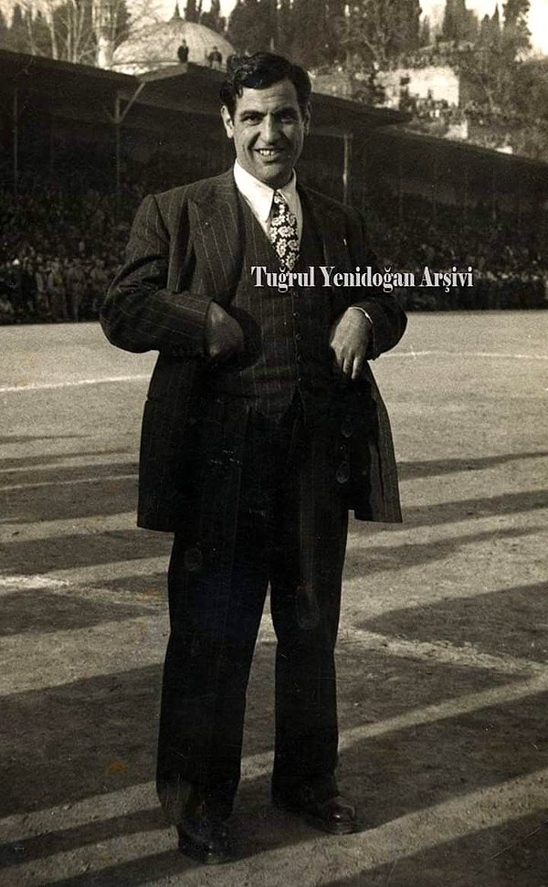 Beşiktaş'ın efsane kaptanı "Baba" lakaplı Hakkı Yeten, 61 maçta 29 golle en golcü futbolcu unvanını elinde bulunduruyor.