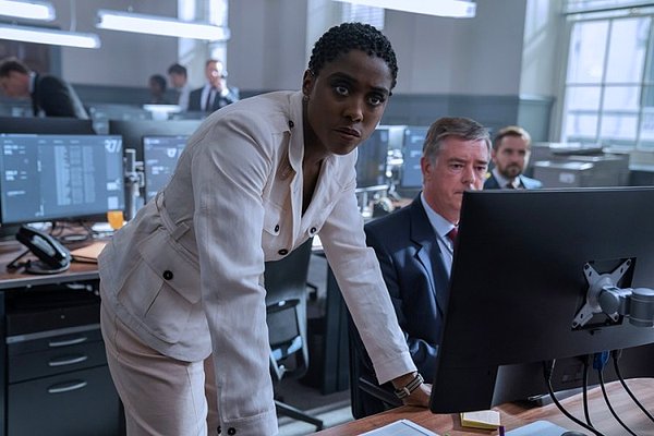 Yükselen Yıldız Ödülü: Lashana Lynch