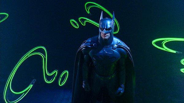 6. Batman Daima (1995) Batman Forever