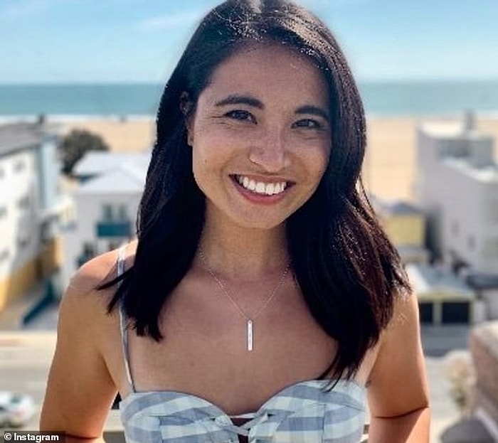 Фанаты TikTok спровоцировали борьбу среди издателей за права на издание фэнтезийного романа "Атлас шесть" от молодого автора, которая думала, что «никто его не напечатает»