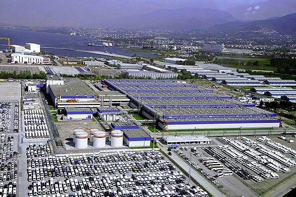 Öte yandan bugün paylaşılan bir diğer habere göre de Ford Otomotiv Sanayi A.Ş.’nin yüzde 100 bağlı ortaklığı Ford Otosan Netherlands BV’nin, Ford Romanya hisselerinin tamamını satın alması için sözleşme imzalanmıştı.