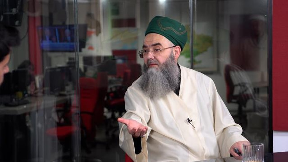 Cübbeli Ahmet, 'Öp Beni Yut Beni Yala Beni Şap Beni' Hakkında İlk Kez Konuştu: "Kızım 'Baba Rezil Olduk' Dedi"