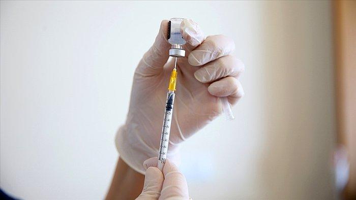 Pfizer'ın Yöneticisinden Aşı Açıklaması: 'Dördüncü Destek Dozu Gerekli'