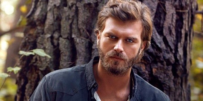 Kıvanç Tatlıtuğ'un Nuh Boğuldu Filminde Şok İsim: Gürgen Öz Oyuncu Kadrosunda!