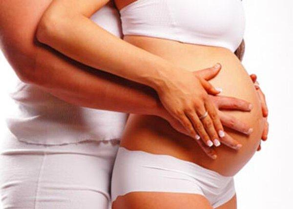 Hamile kaldıktan sonra cinsel ilişkiye girmeyerek süperfetasyon riskini azaltabilirsiniz.