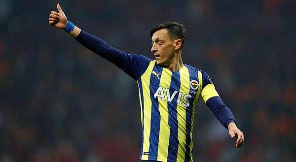 Ebrar’ın en yakın takipçisi Fenerbahçe’nin dünyaca ünlü futbolcusu Mesut Özil (yüzde 17,2) olurken