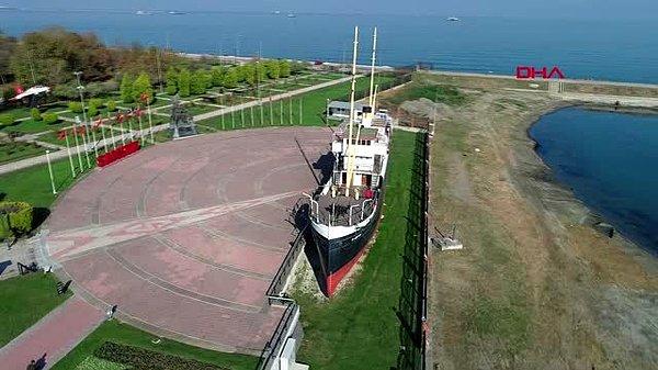 Bandırma Vapuru 1910 yılına kadar yolcu taşımış, bu tarihten sonra posta gemisi olarak kullanılmış.