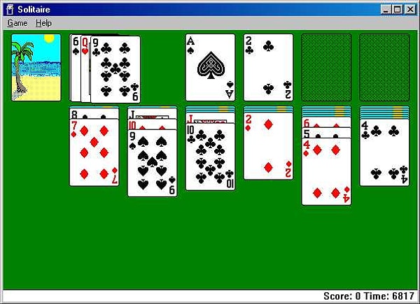 İlk olarak 90'lı yıllarda Windows'un 3.0 sürümüyle birlikte hayatımıza giren Solitaire, 1700'lü yıllardan beri var olan kart oyununun ilk yaygın dijital versiyonuydu.