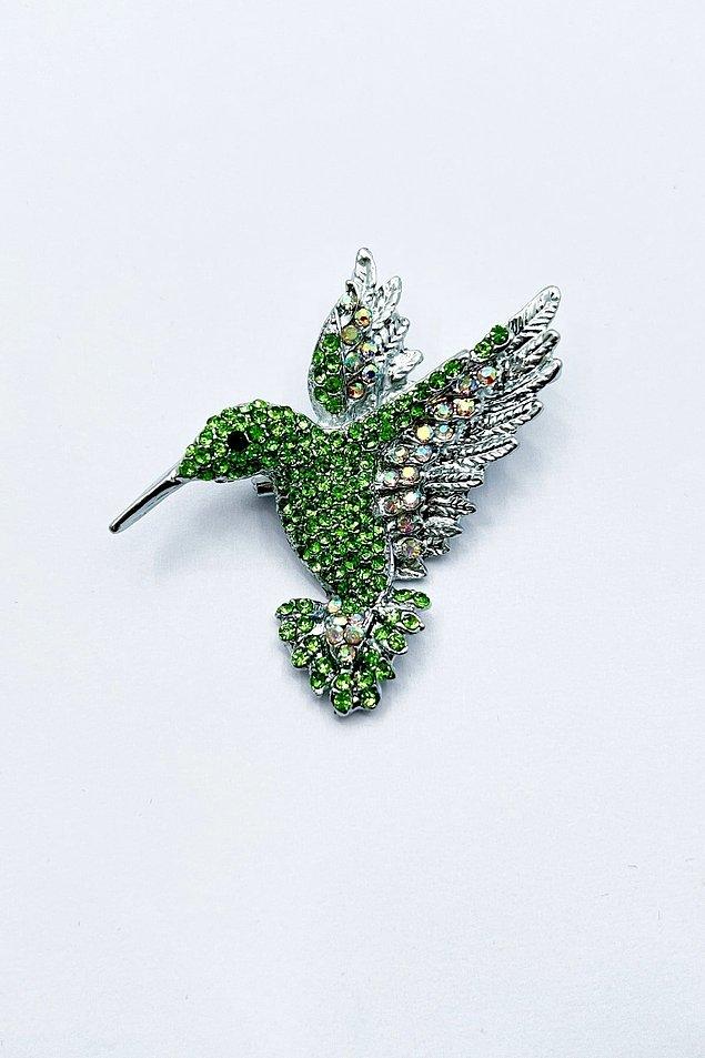 9. Esra Pamir Yeşil Ve Gümüş Renk Taşlı Kuş Broş