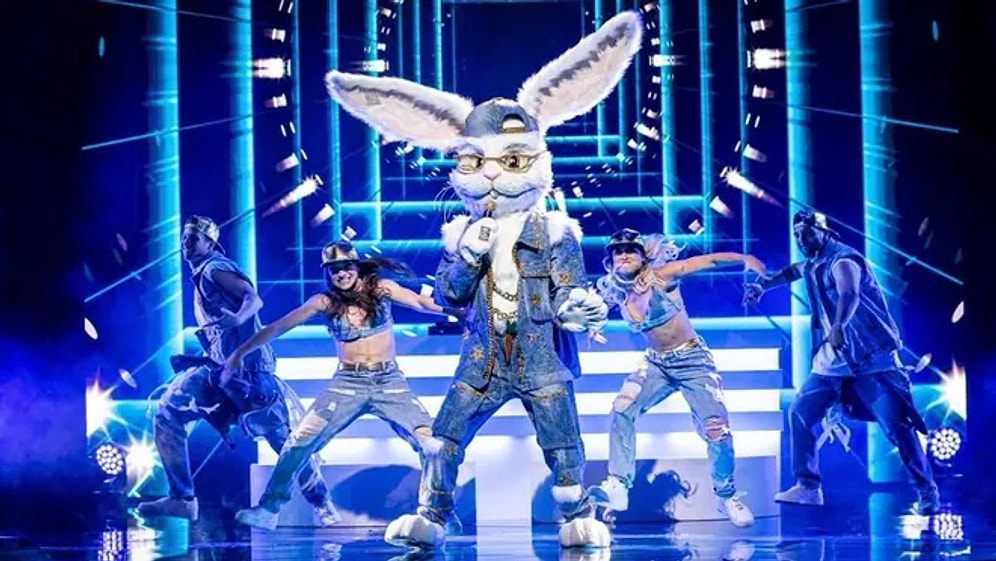 Maske Kimsin Sen: Belçika'daki Yarışmada 'Tavşan' Sosyalist Lider Çıktı!