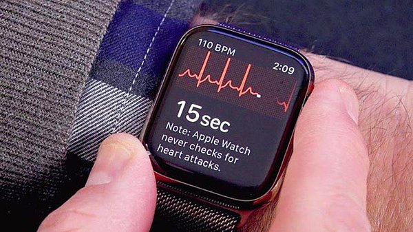 4. Apple Watch’ın düşme algılama özelliği sayesinde yaşlı bir kadının kanseri erken teşhis edildiğini paylaşmıştık. Şimdi de Apple Watch’ın EKG özelliği sayesinde Hindistan’da bir diş hekiminin hayatını nasıl kurtardığına dair bir hikaye ile karşınızdayız. Apple CEO’su Tim Cook, hayatı kurtulan diş hekimi Nitesh Chopra’ya yanıt verdi.