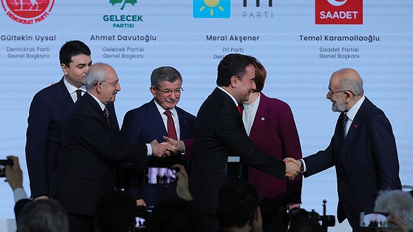 Muhalefet 'siyasi mühendislik' olarak değerlendiriyor