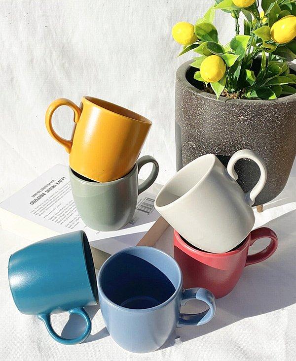 5. Çay ve kahve severlerin en yakın dostu olan kupalar... Evinize renk katacak bir kupa setiyle geldik.👇🏻