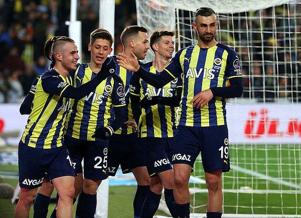20. Fenerbahçe - 4 futbolcu