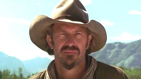 8. 2003 yapımı Open Range'in çekimlerinde yıldız oyuncu Kevin Costner'ın apandisiti patladı.