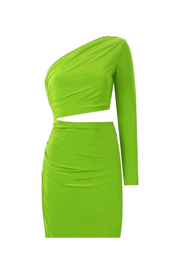 1. Fıstık yeşili abiye elbise.