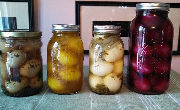 18. Маринованные яйца