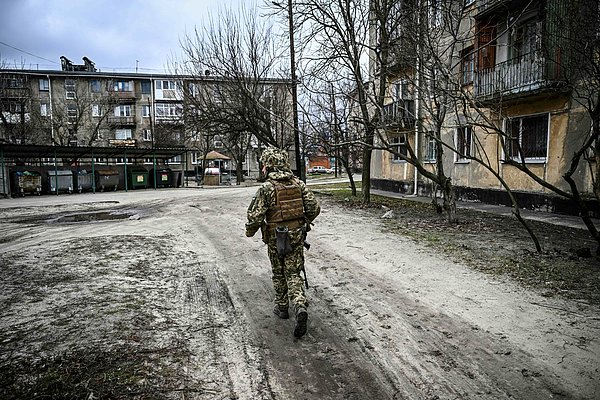 Çernobil ve Zaporijya Nükleer Santralleri Rusların eline geçti