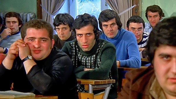 1. Hababam Sınıfı (1975) - IMDb: 9.3