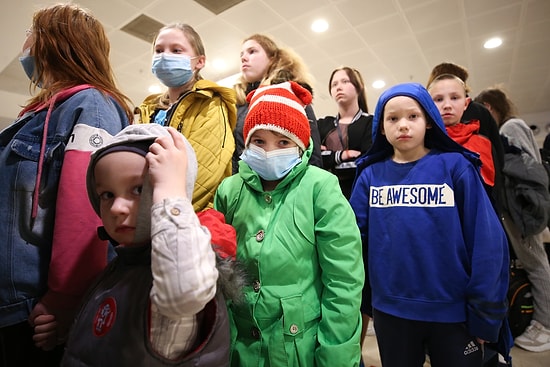 Ukrayna'daki Yetimhanelerden Tahliye Edilen Çocuklar Antalya'ya Getirildi