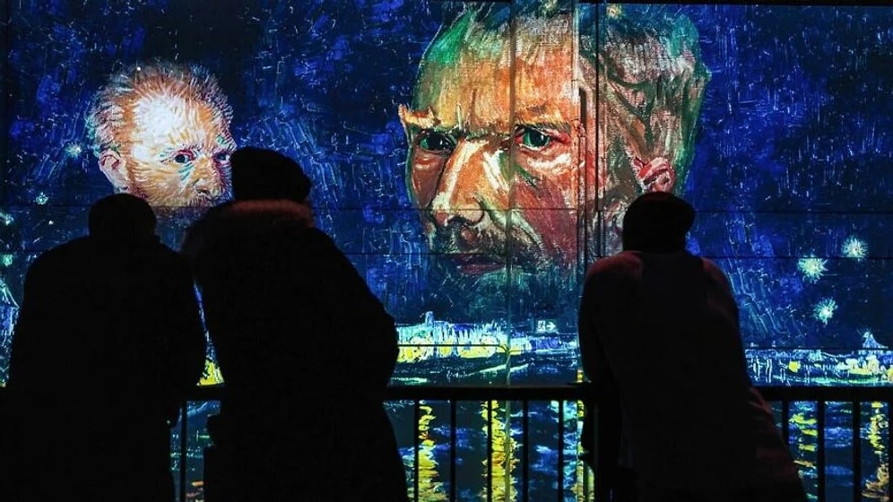 Dijital Sanat Yine Büyüledi: Van Gogh Tablolarının Arasında Dolaşmak Mümkün!