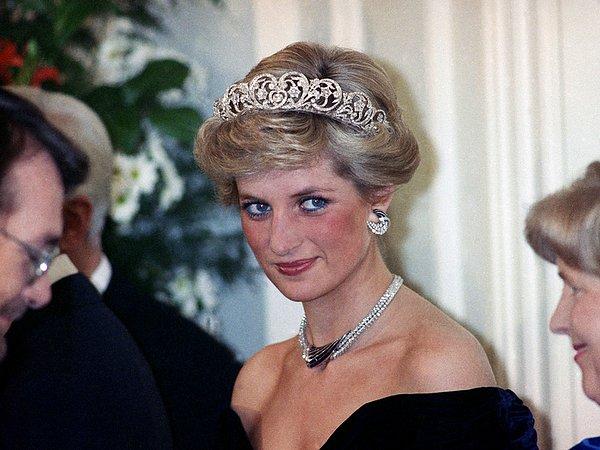 7. "Prenses Diana prenses olduğu için şanslıydı ve dert edecek hiçbir şeyi yoktu."