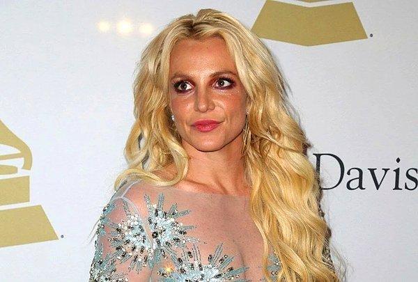 9. "Britney Spears çifte standardı hak ediyor."