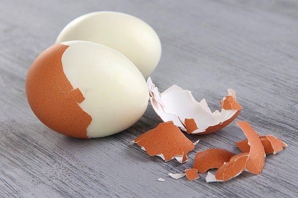 Yumurtaları kolay bir şekilde soyabilirsiniz. Nasıl mı?