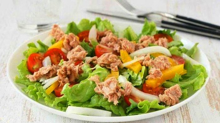 Ton Balıklı Salata Tarifi: Ton Balıklı Salata Nasıl Yapılır?