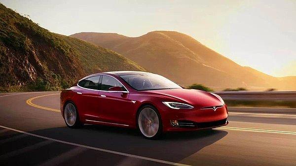 Öte yandan Elon Musk'ın kurucusu olduğu elektrikli otomobil şirketi Tesla da 2022 yılı içerisinde yapılanmasını tamamlayarak Türkiye'de faaliyetine başlayacak.