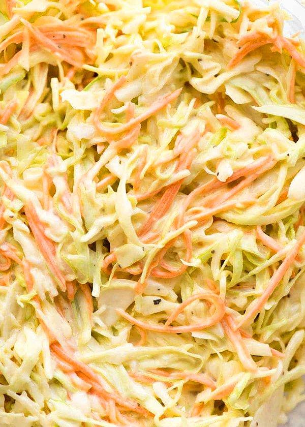 Yoğurtlu lahana salatası tarifi