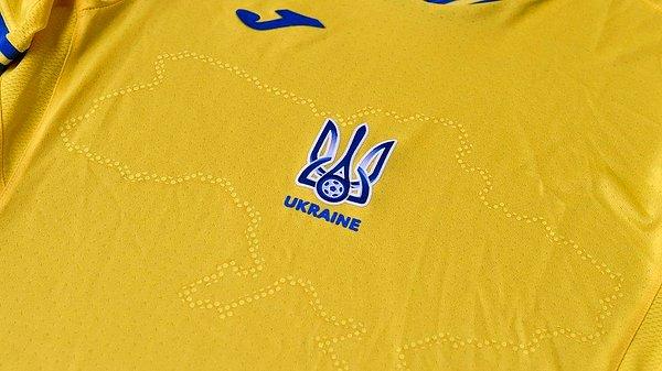 Savaş dolayısıyla Ukrayna'da şu anda futbol oynanamıyor ve kulüplerdeki tüm yabancı futbolcular ülkeyi terk etti.