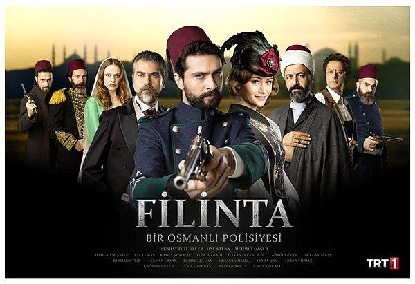TRT1'in dizisi Filinta'da yer alan Elmas, burada Azize karakterini canlandırdı.