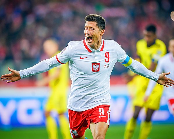 Lewandowski bileti kaptı.