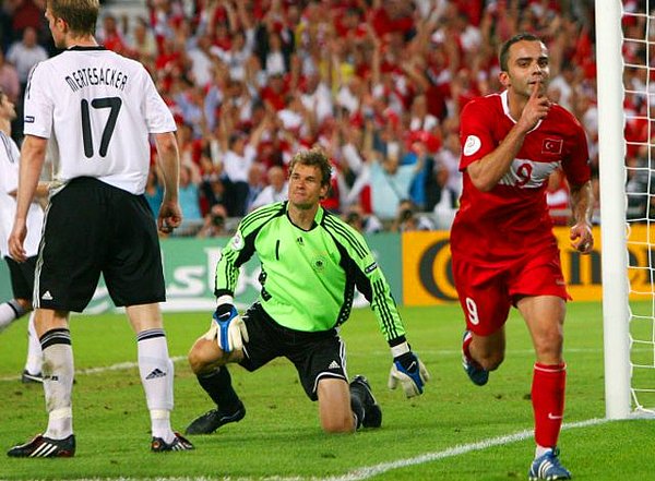 2008 Avrupa Futbol Şampiyonasında, finale dakikalar kala yediğimiz gol kimden gelmişti?