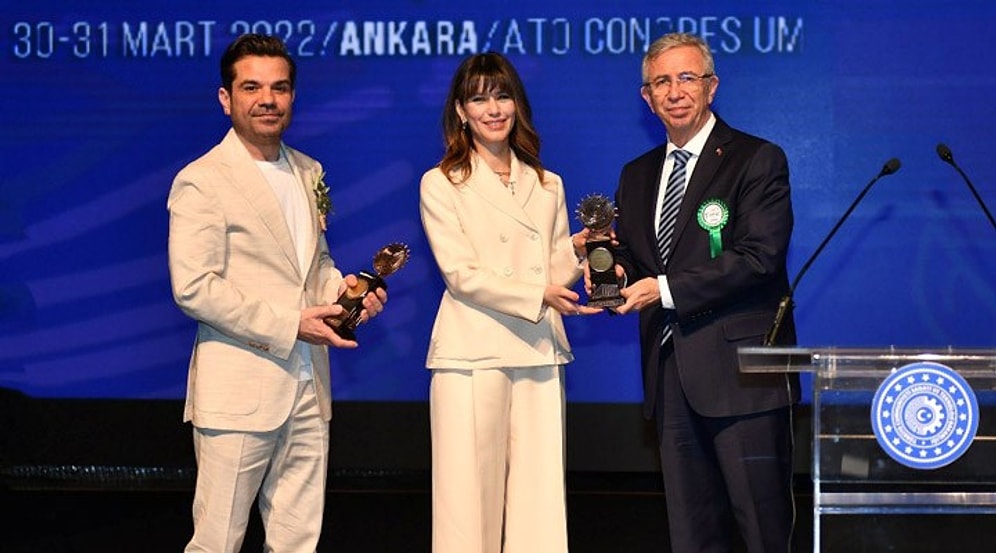 Kenan Doğulu'dan 'Müzik Yasağı' Tepkisi: 'Gece 12'de Bitmek Zorunda Olan Müzik Yasağını Kaldıralım'