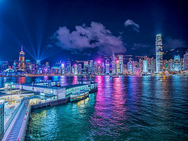9. "İnsanlar Hong Kong'u tıpkı Tayland gibi ucuz bir Güney Asya destinasyonu zannederek ziyaret ediyor...