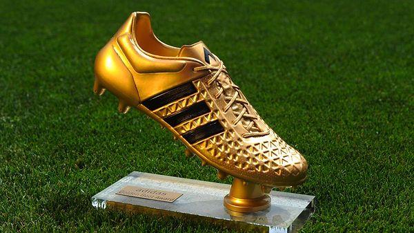 8. Avrupada yılın en çok gol atan oyuncusuna verilen Altın Ayakkabı ödülünü kazanan tek Türk futbolcu hangisidir?