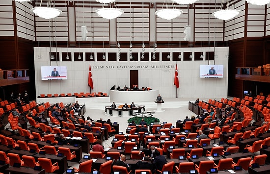 Seçim Barajı Yüzde 7'ye Düşürüldü!