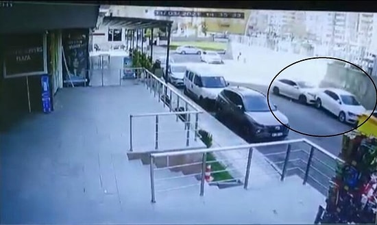Ailesiyle Tartışıp, Otomobiliyle 7 Araca Çarptı; O Anlar Kamerada