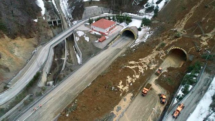 Bolu Dağı Tüneli'nin Yarın Trafiğe Açılması Planlanıyor