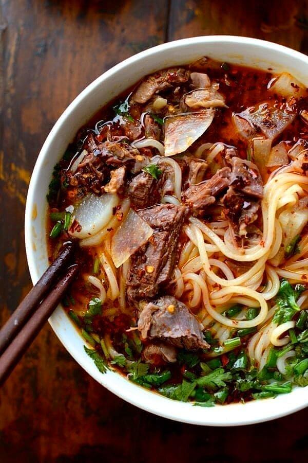13. Lanzhou beef noodle soup | Çin
