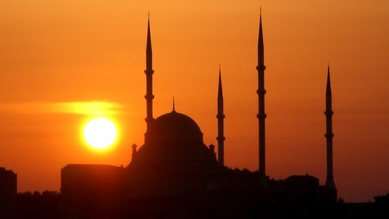 Diyarbakır İmsak Vakitleri: Diyarbakır'da İftar ve Sahur Saat Kaçta? İşte 2022 Diyanet Diyarbakır İmsakiyesi..