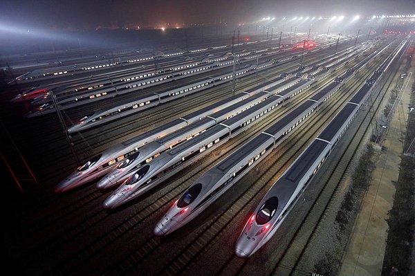 South China Morning Post'a göre ekibin ulaştığı sonuçlar, yüksek hızlı demiryolu taşıtlarının bu tür işler için geleneksel taşımacılık teknolojilerinden daha uygun olduğunu gösterdi.