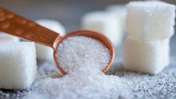 31 Mart günü Türkiye Şeker Fabrikaları (Türkşeker), şekerin fiyatına yüzde 31 zam yaptı.