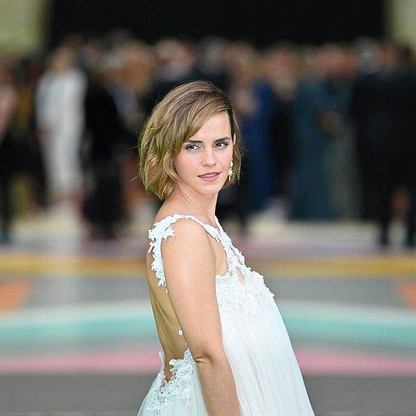 Birsen Altuntaş'ın haberine göre, İynemli'nin dizideki partneri Harry Potter serisinden tanıdığımız Emma Watson olacağı iddia edilmiş,
