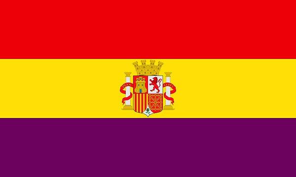 Mesela İspanyol bayraklarından 1931 ile 1939 arasına hüküm süren İkinci İspanya Cumhuriyeti,👇