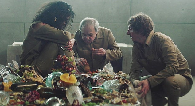 43. Platform / El hoyo (2019)
