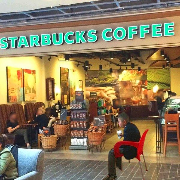 3. Starbukcs'ta Starbucks fiyatlarına zam geldiğini öğrenince biz.